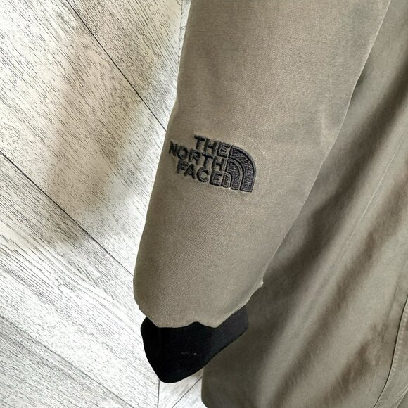 The North Face 550 Arctic Parka Womens Size Medium Dryvent Down Fill Winter Coat - Picture 4 of 10